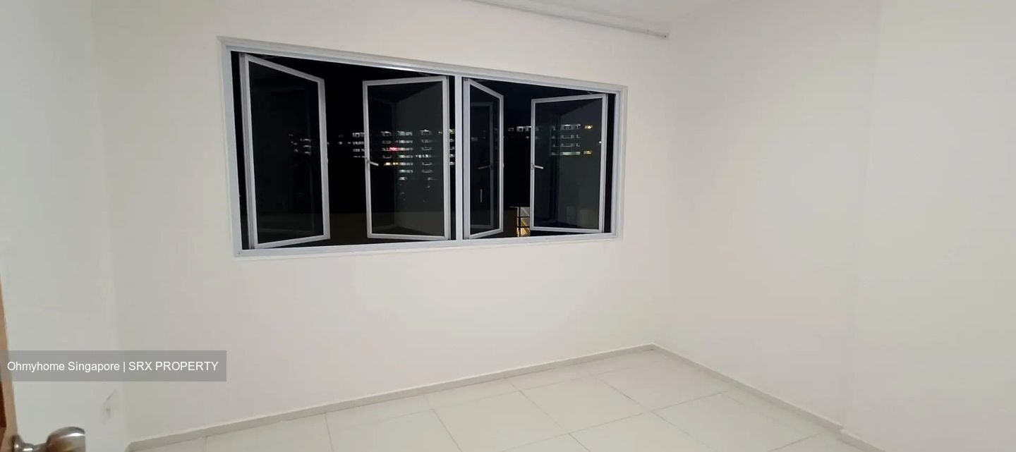 Blk 488A Tampines Avenue 9 (Tampines), HDB 5 Rooms #545301431